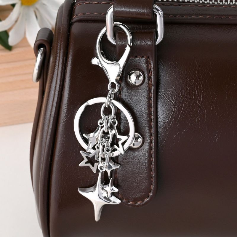 Colgante de llavero para coche con forma de estrella de cuatro puntas, estilo coreano, sencillo, ideal como regalo de San Valentín._voghion.com