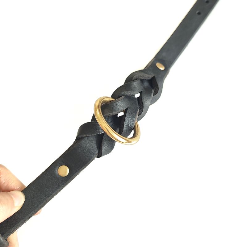 Collare per cani in ottone intrecciato con genuino collo, strato superiore in pelle bovina pieno fiore vintage_voghion.com