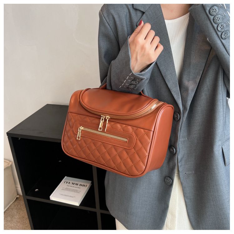 Fashionable Tote Bag For Women - Spacious Shoulder Bag With Zipper Closure, Versatile For Work, School & Daily Use (Available In Black, Green_voghion.com