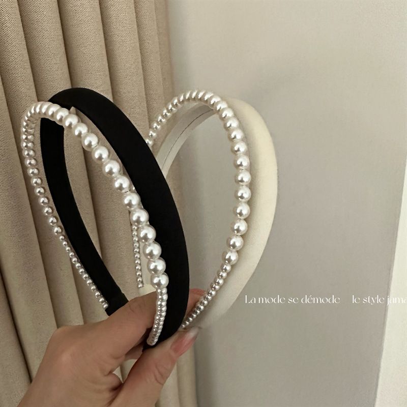 Fascia per capelli stretta a doppio strato in raso con perle Elegante fascia per capelli a doppio strato con perle in evidenza Accessori per capelli di alta qualità e tutti gli abbinamenti_voghion.com