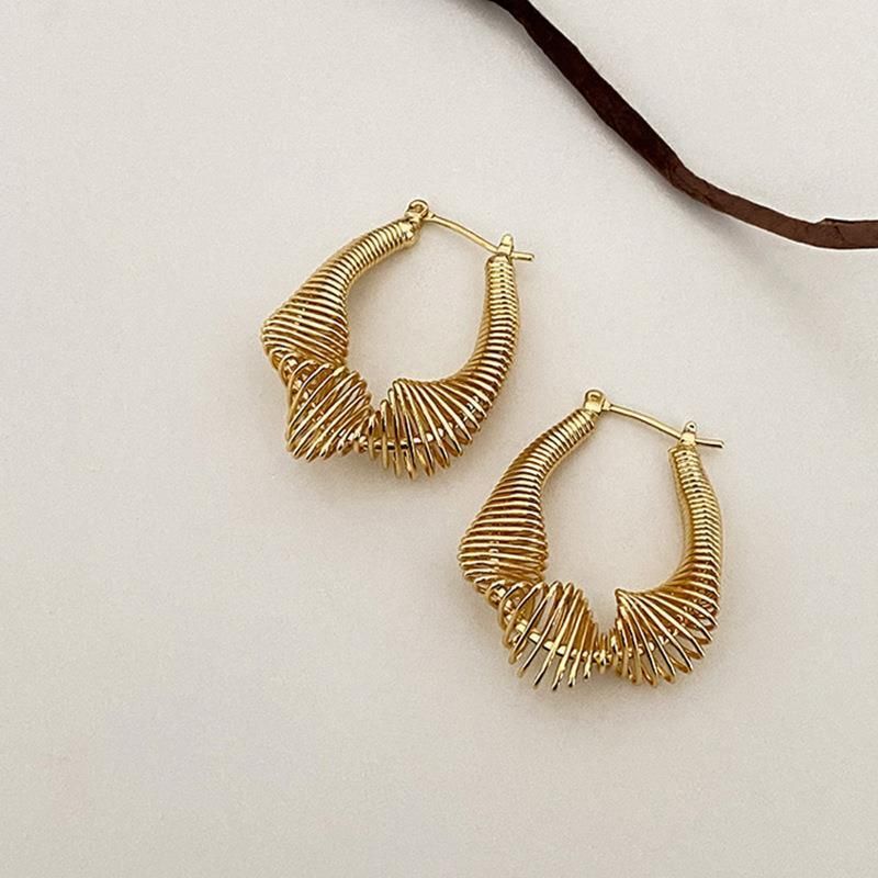 Unique Design Twisted Irregular Earrings Ins Minimalist Spring Line Simple Clips Fashion Ear Jewelry_voghion.com