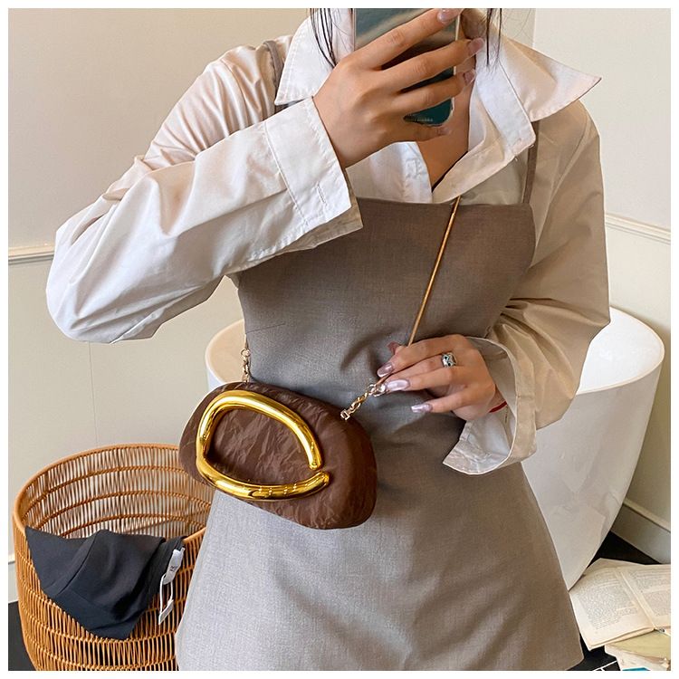Classic Round Box Clutch Evening Mini Small Bag Metal Handle Chain Single Shoulder Crossbody_voghion.com