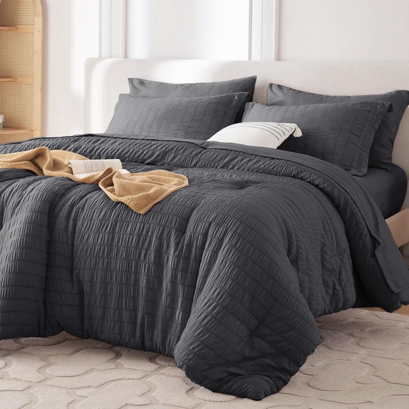 Steppdeckenset, schwarzes, atmungsaktives Seersucker-Bettdeckenset in Queen-Size-Größe, 3-teiliges Ganzjahres-Bettwäscheset als Daunenalternative_voghion.com