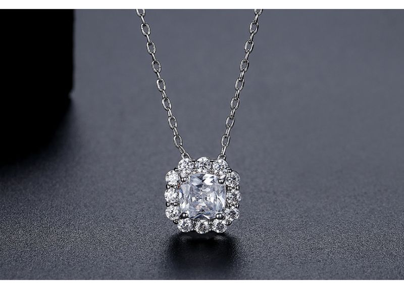 Collana con ciondolo geometrico in zircone da donna, per tutti i giorni, design minimalista, collana con ciondolo geometrico in zircone con catena a maglie circolari_voghion.com