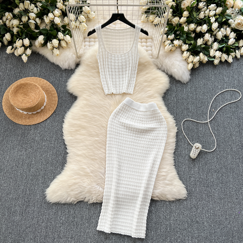 2025 Retro Gestrickte Zwei Stücke Sets Ärmelloses Kurzes Top + Hohe Taille Schlank Lange Röcke Weibliche Sommer Hotsweet Anzüge_voghion.com