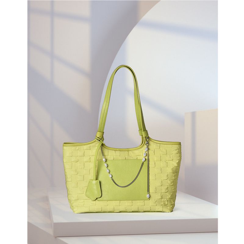 Large capacity tote for women, versatile high-end, autumn and winter 2024 new handheld single shoulder commuting bag_voghion.com