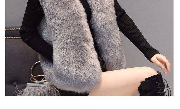 Gilet matelassé en fausse fourrure pour femme – Doudoune courte sans manches au toucher velours luxueux (S-2XL) – Vêtement d'extérieur gris élégant pour superposer les vêtements d'hiver_voghion.com