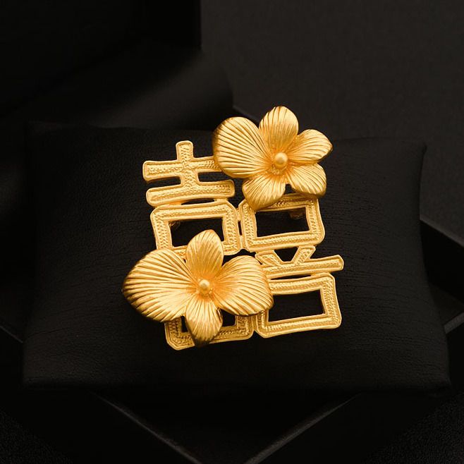Lily Happy Character Brooch Festive Suit Dress Corsage Women's Accessories Texture Badge Pin_voghion.com