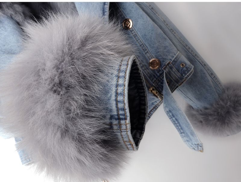 Giacca corta da donna in denim di piccole dimensioni, alla moda, con collo in pelliccia di volpe e fodera in pelliccia di coniglio, stile autunno e inverno_voghion.com