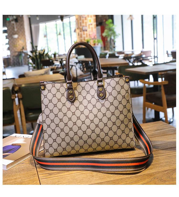 Sac fourre-tout de styliste, nouvelle tendance de la mode, atmosphère simple, fourre-tout de grande capacité, sac à bandoulière à main_voghion.com