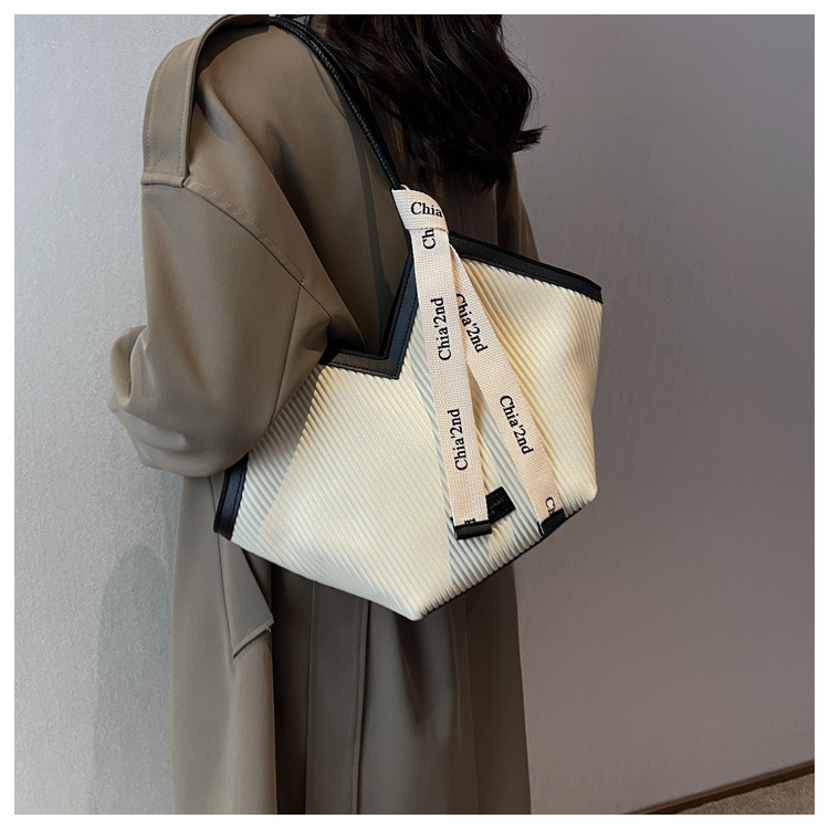 European And American Big Bag 2024 Spring And Autumn New Women's Bag Casual Versatile Canvas Bag Work, Class Commuting Single Shoulder Bag Tote Bag_voghion.com