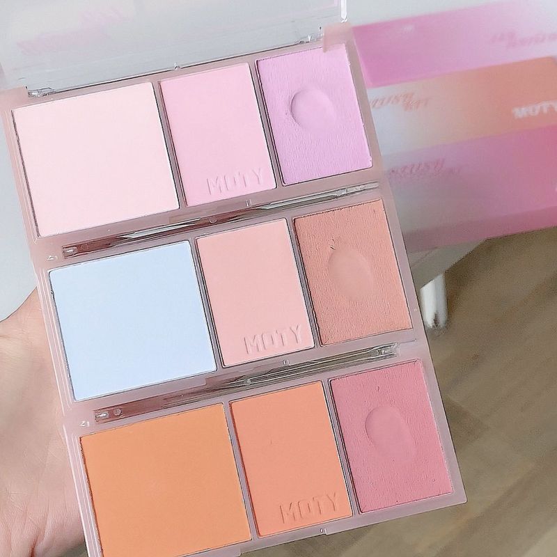 MOTY dreifarbiges Rouge-Püree-Rouge-Puder ist zart und einfach zu handhaben, um die Farbe und Vitalität des Mädchens zu zeigen, tragbar und günstig_voghion.com