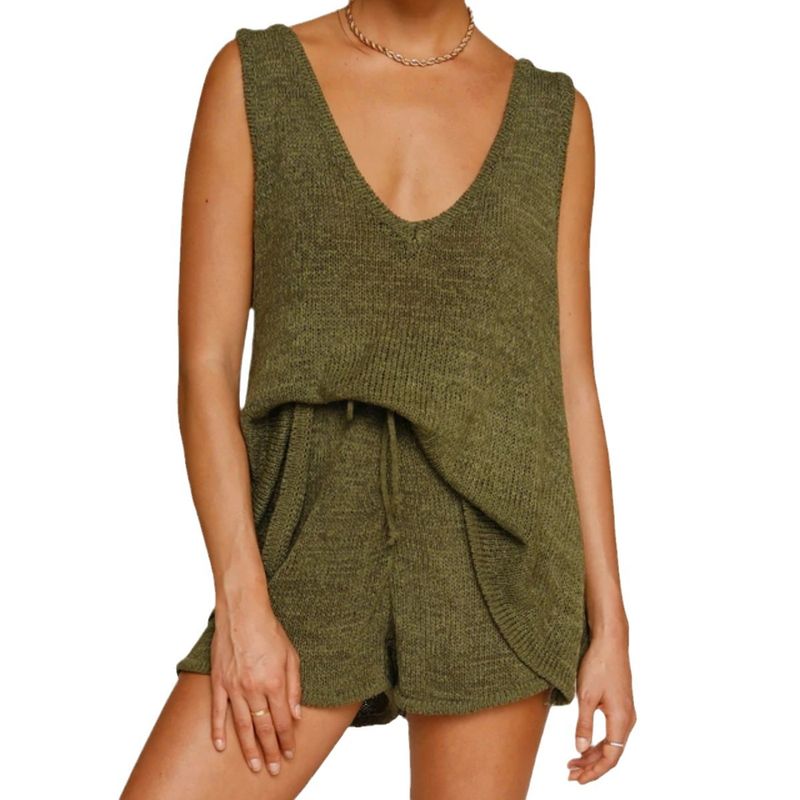 Completo due pezzi in maglia con gilet e cravatta, casual e alla moda estiva 2025_voghion.com
