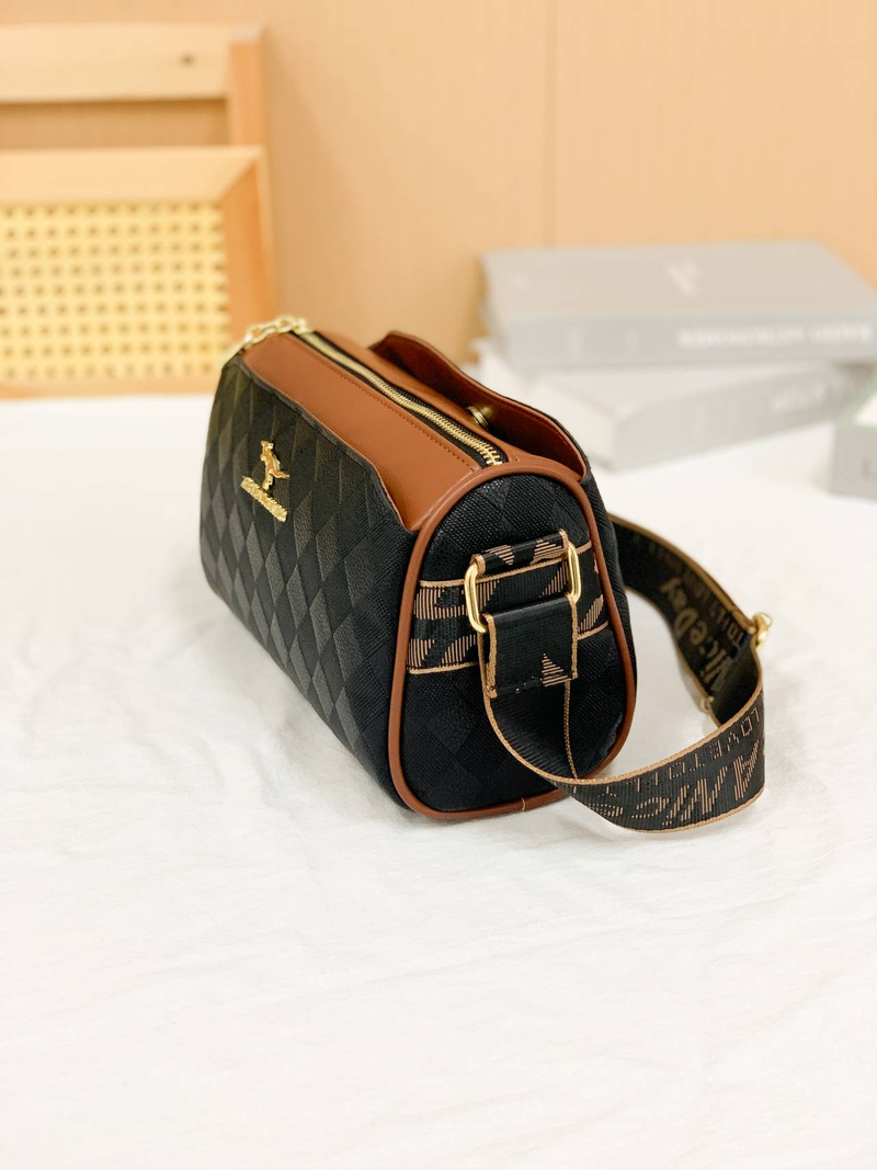 2024 Nuova borsa a cilindro da donna, borsa a tracolla in rilievo con reticolo di diamanti_voghion.com