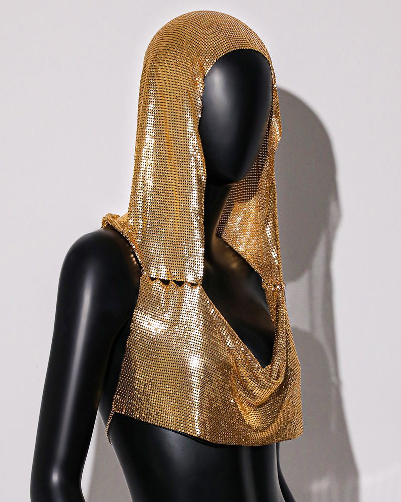 Damen-Kapuzenweste im Metallic-Look – Y2K Streetwear Crop Top für Sommerfestivals & Nachtleben_voghion.com