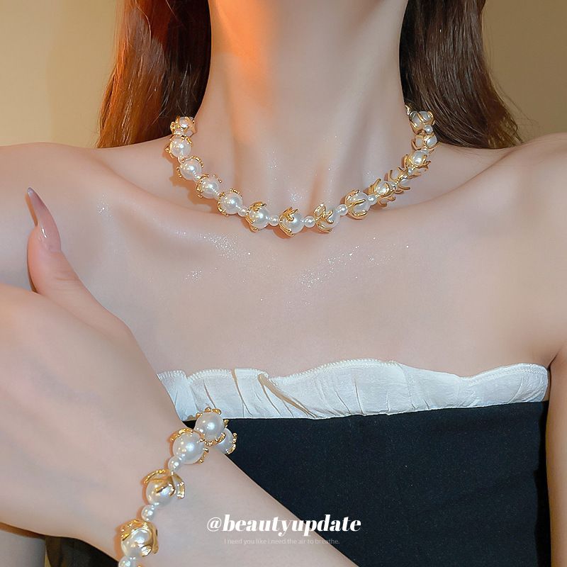 Echtes Gold Galvanisiertes Blumenperlenarmband-Halskettenset im Palaststil mit High-End-Temperament, Schlüsselbeinkette,_voghion.com