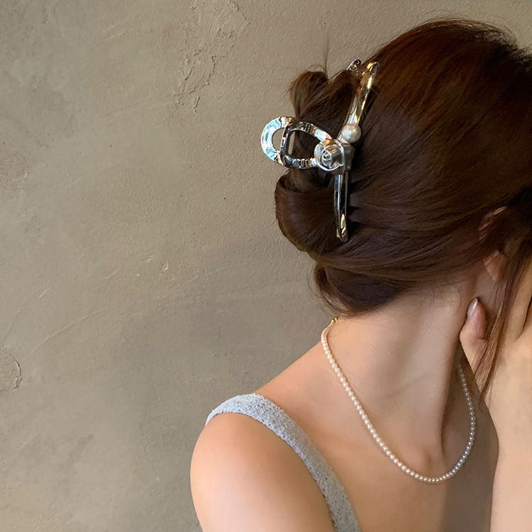 Fermaglio per capelli da donna con perla e fiore rosa in argento Fermaglio per capelli di alta qualità con squalo in metallo per la parte posteriore della testa Accessori per capelli Copricapo_voghion.com