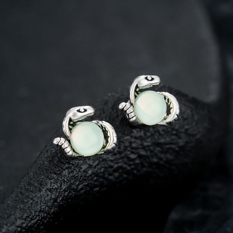 Clip Earrings Medusa's Eye Ear Clip Men's Set Fashionable Personality Non Pierced Ears Snake Earrings Combination Women's Magnetic Jewelry_voghion.com