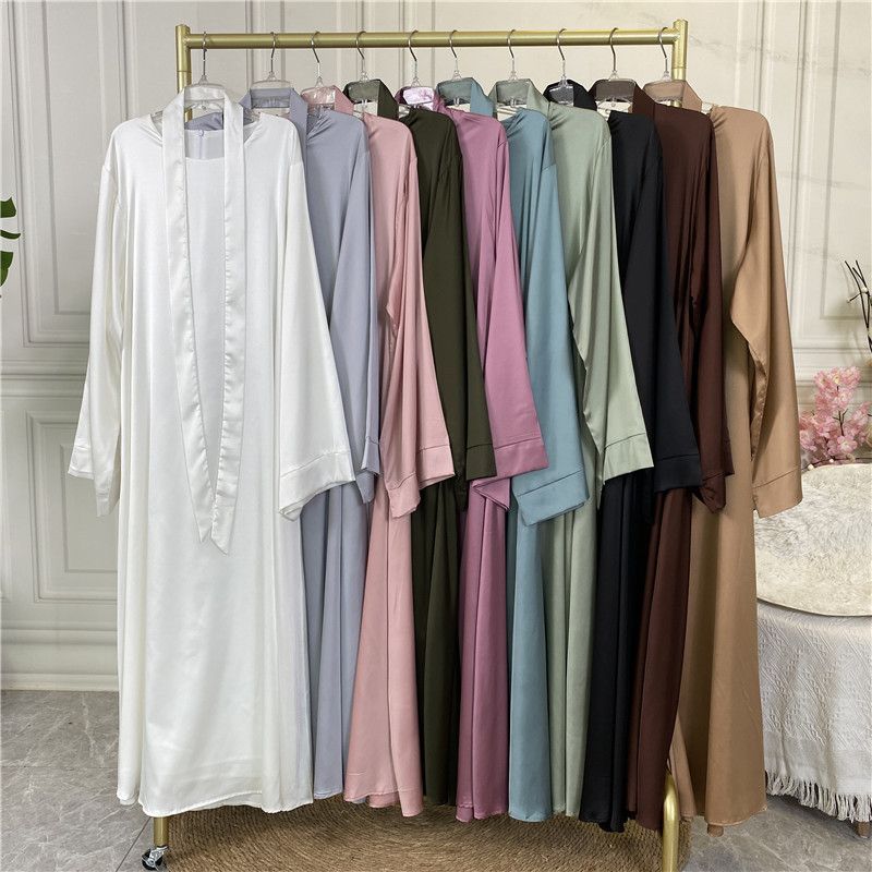 Abbigliamento da donna Medio Oriente Dubai Vendita calda Tinta unita Taglia grande Abito musulmano in raso con lacci 6622_voghion.com