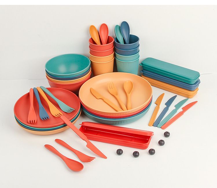 Eco-Friendly Wheat Straw Dinnerware Set – 32-Piece Reusable Plates, Bowls, Cutlery For Home & Travel | Microwave Safe, BPA-Free_voghion.com