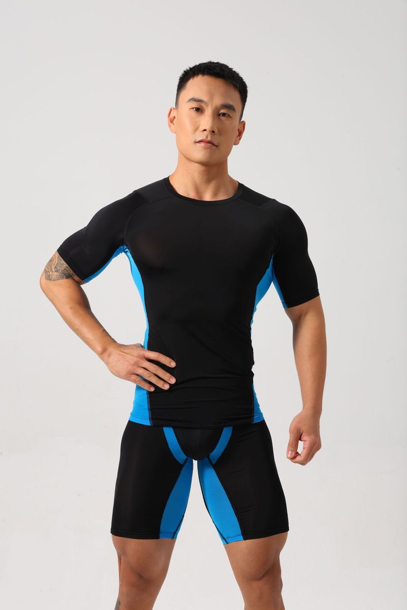 Abbigliamento da uomo, collant fitness color carne, comodi e super elasticizzati_voghion.com