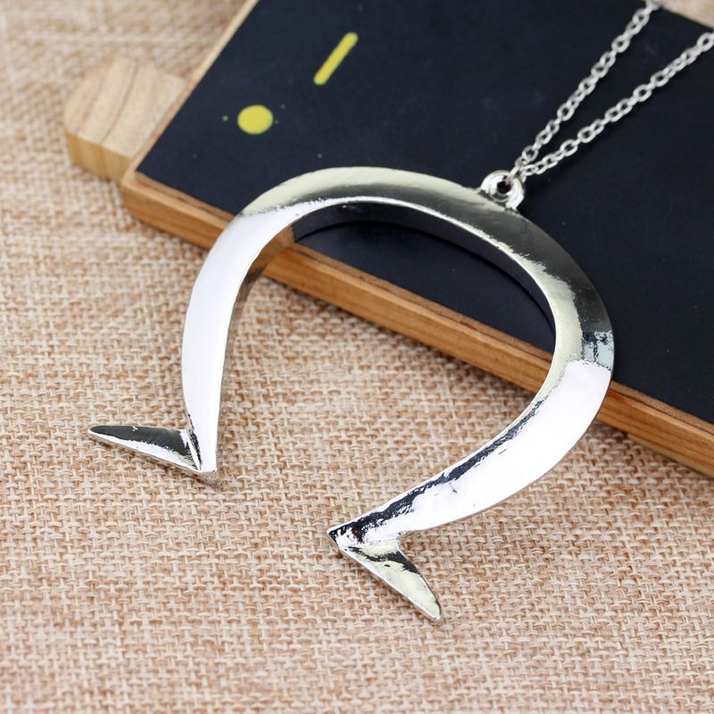 Crazy Fox "Horseshoe shaped Long Necklace_voghion.com