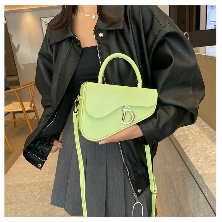 Bags2023 new solid color box bag hard handle handbag personality design versatile shoulder bag fashion Messenger bag_voghion.com