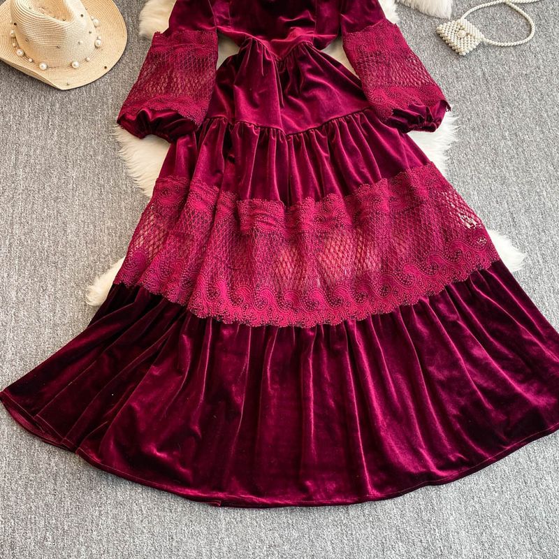 Falda larga de terciopelo con cuello alto, encaje y perla de una sola botonadura para mujer_voghion.com