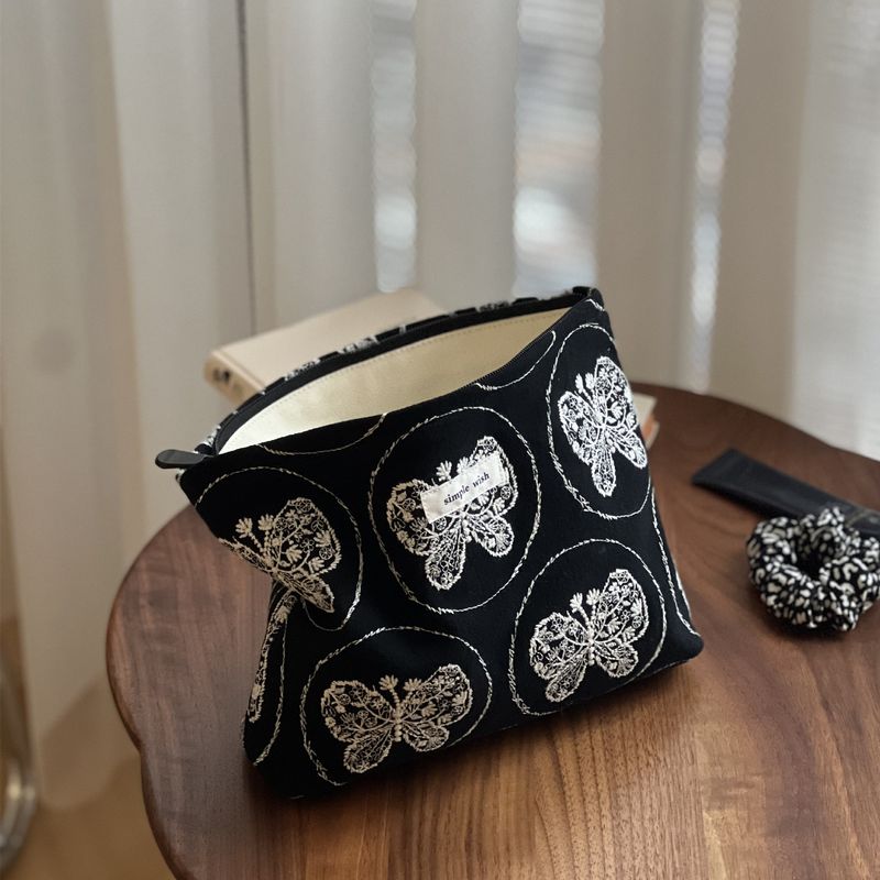 Elegant Butterfly Anemone Embroidery Canvas Zipper Small Square Cosmetic Bag_voghion.com