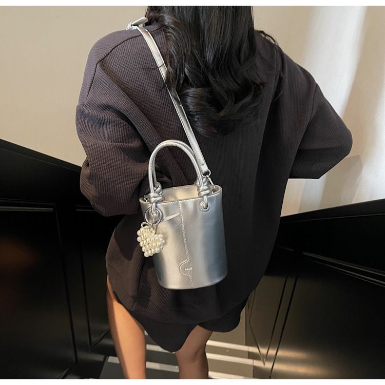 Women's Bucket Bag Stylish Silver Spice Single Shoulder Crossbody Bag With Retro Texture Carrying Bucket Bag_voghion.com