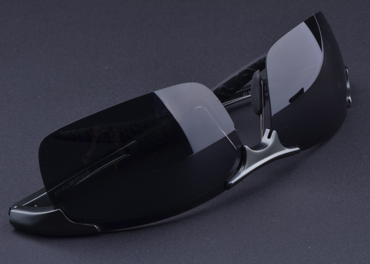 Klassische Retro-Sonnenbrille für Herren mit Farbwechsel und Nachtsicht aus Aluminium und Magnesium beim Fahren, Reiten, Schießen auf der Straße, polarisiert_voghion.com