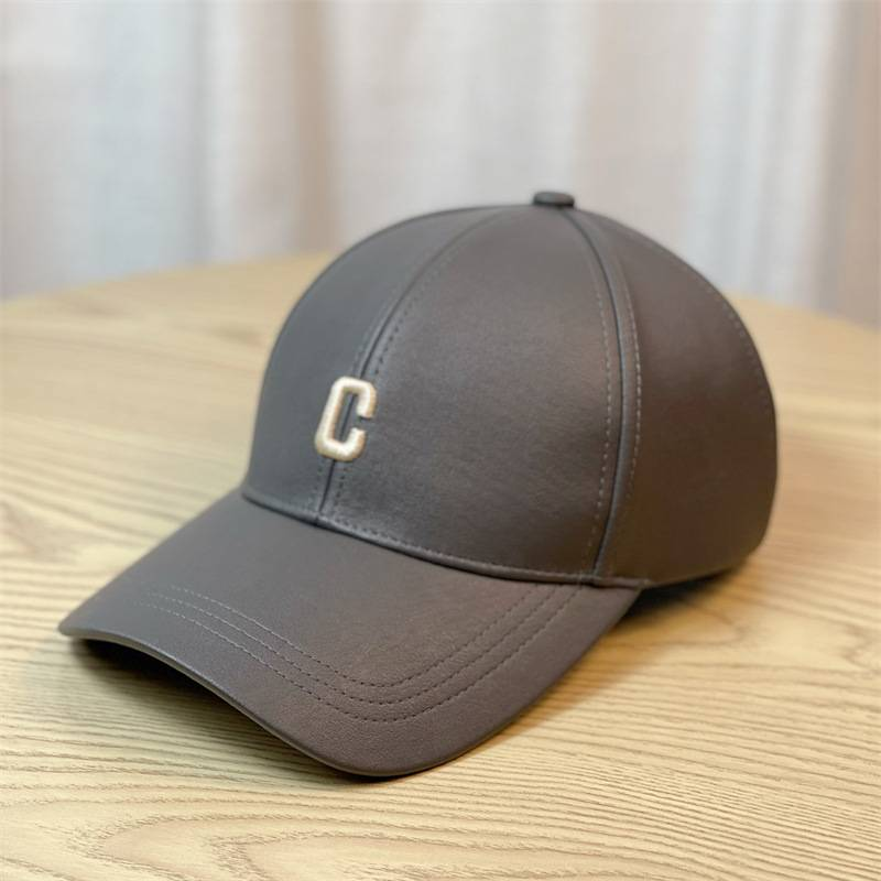 Baseball cap for women with wide brim, hard top, large head circumference, duck tongue hat, leather versatile, and small face_voghion.com