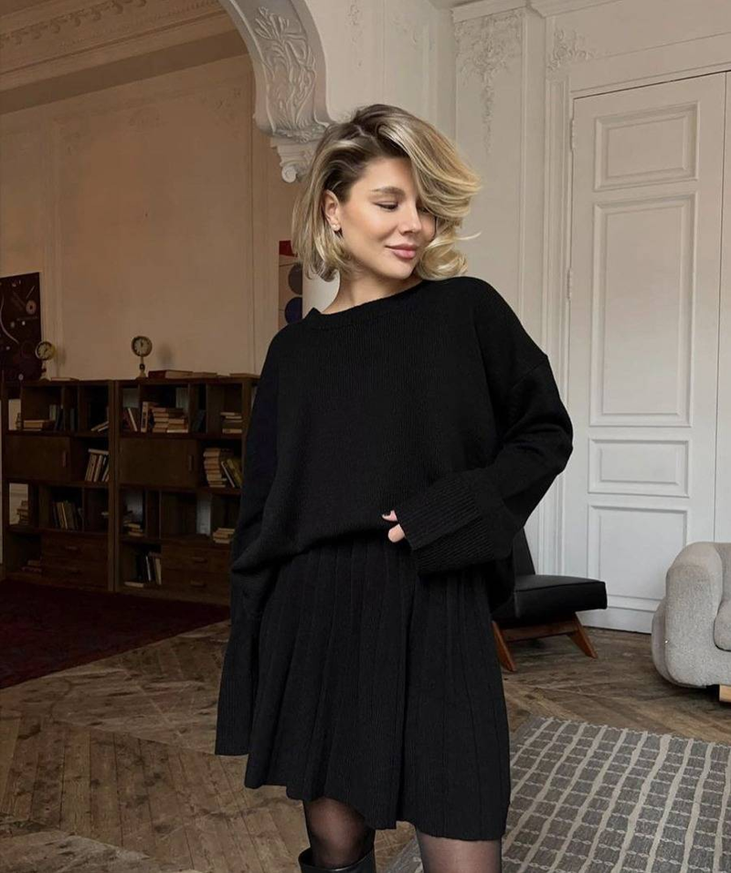 Women’s Knit Sweater & Pleated Skirt Set – Soft Ribbed Pullover With A-Line Mini Skirt (One Size)_voghion.com