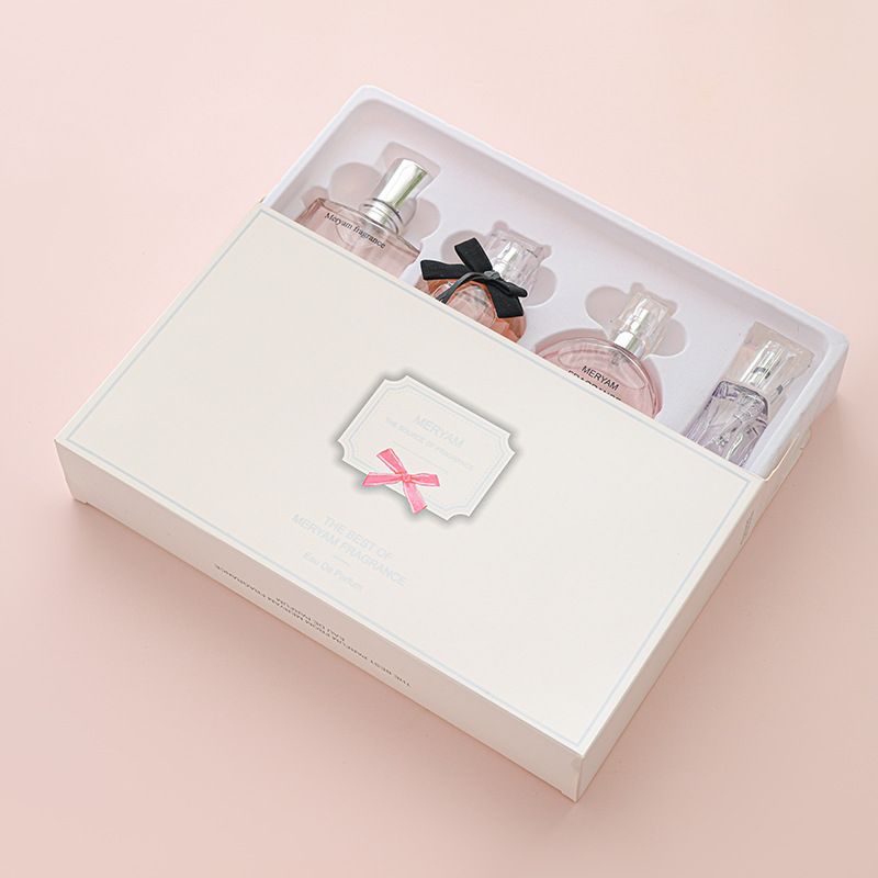Parfüm Langanhaltender Duft Neue vierteilige Geschenkbox Blumen- und Fruchtgeschmack Umkehr Paris Elegantes Parfüm für die Dame_voghion.com