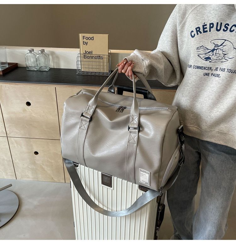 Borse da uomo Borsa da viaggio in pelle per uomo con separazione tra asciutto e bagnato, borsa da viaggio d'affari di grande capacità, borsa a tracolla in morbida pelle testurizzata, retrò_voghion.com