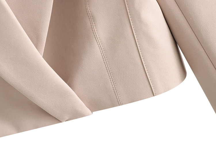 Giacca da donna corta con risvolto sottile da donna + minigonna con spacco a vita alta_voghion.com