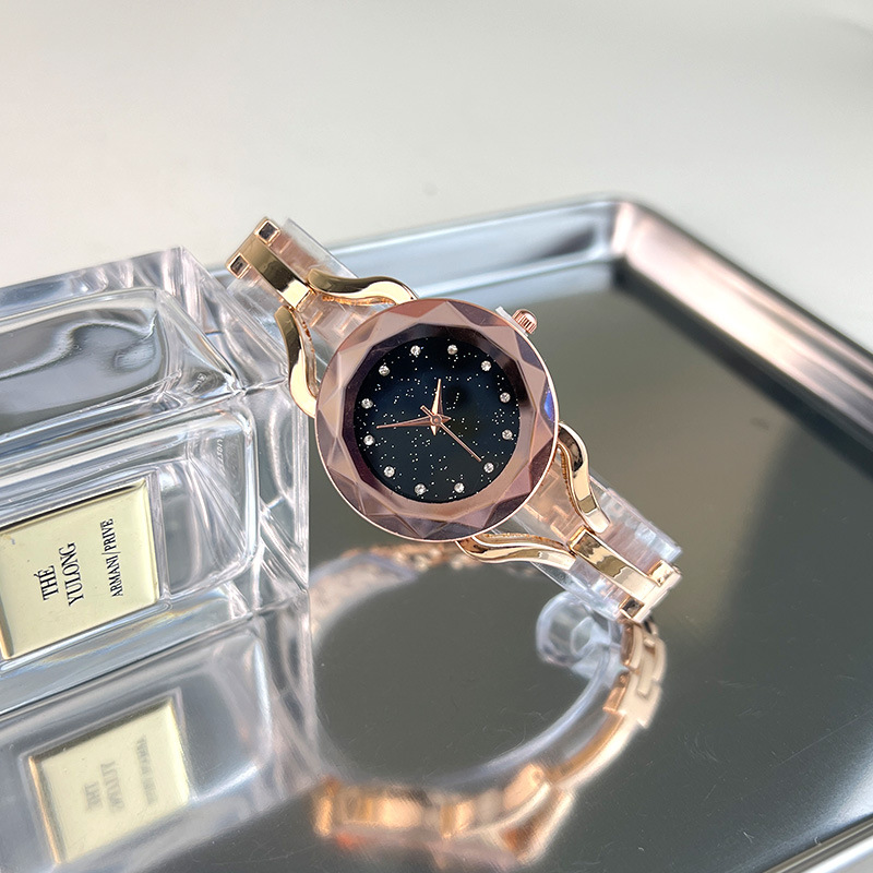 Nieuwe quartz sterrenhemel wijzerplaat, gespleten rand spiegelglas, dameshorloge, horloge met legering armband_voghion.com