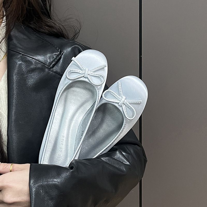 ~Runde Zehenpartie Blaue Ballerinas für Damen 2025 Frühling Satin Bequeme flache Slip-On Oma Schuhe_voghion.com