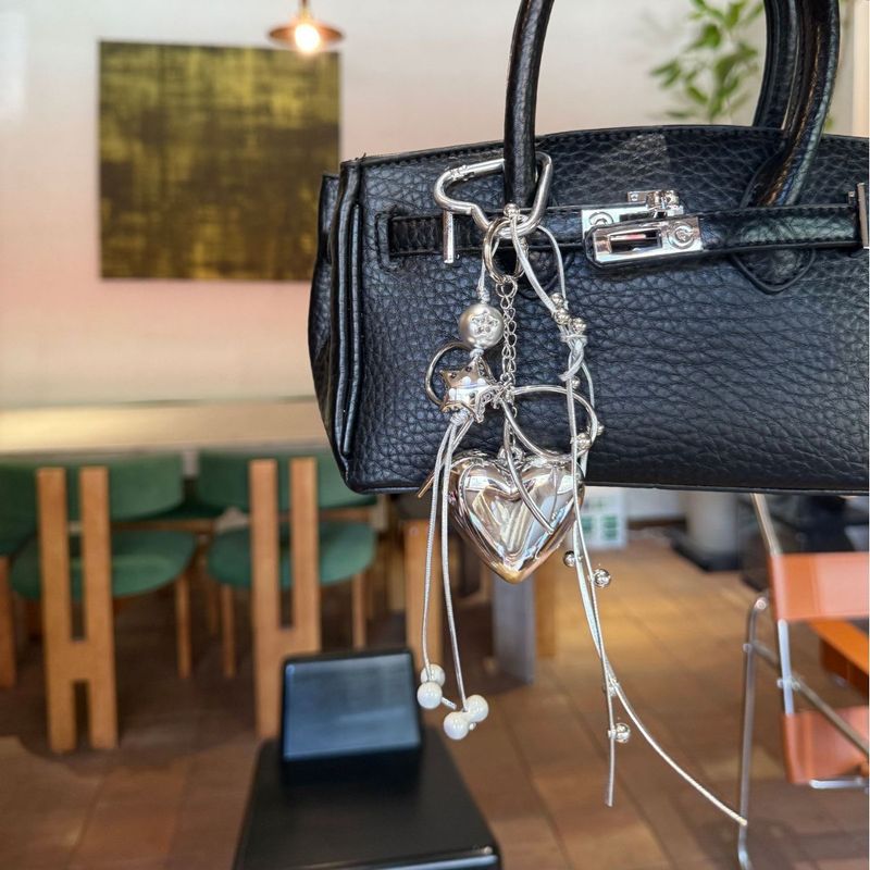 Accessory Keychain Minimalist Silver Heart Keyring Fall/Winter 2025 New_voghion.com