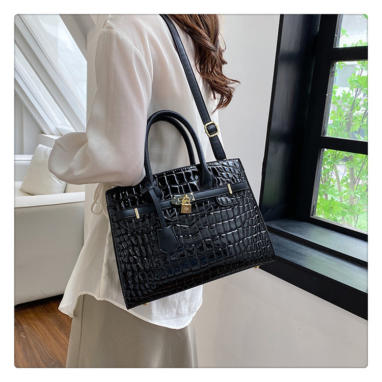 Vintage Fashion Crocodile Print Handheld Shoulder Crossbody Bag_voghion.com
