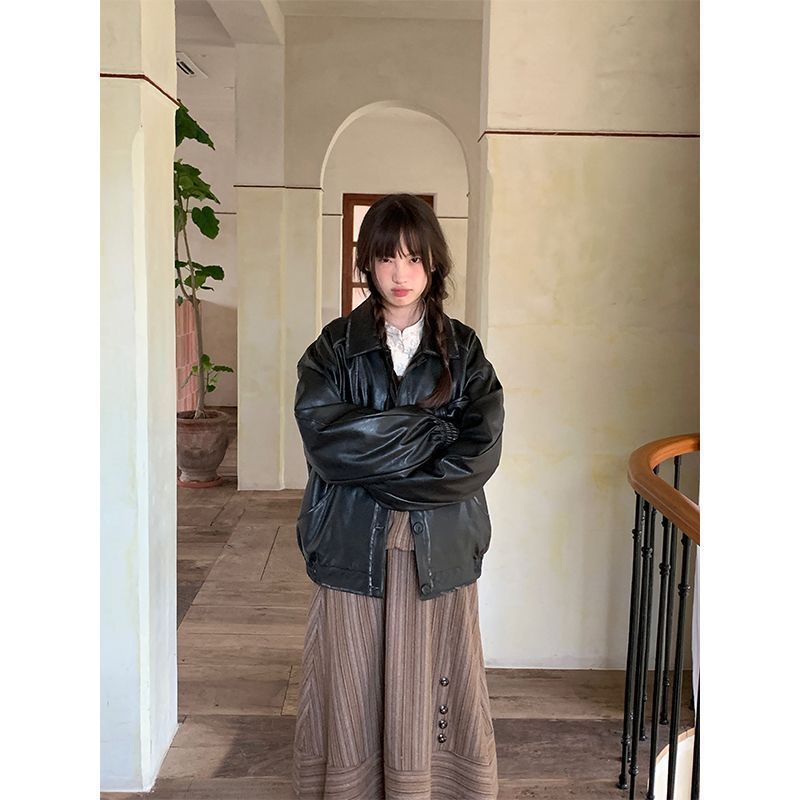 2024 New Coffee Color Striped Autumn Layered Niche Women's Vest Half Skirt Matching Two-Piece Woolen Suit_voghion.com