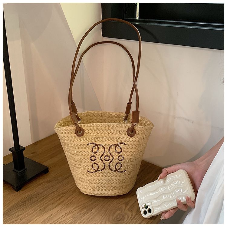 Borse per donna grande capacità 2023 nuova borsa a tracolla in paglia intrecciata borsa a tracolla estiva da spiaggia in paglia borsa a tracolla a secchiello_voghion.com