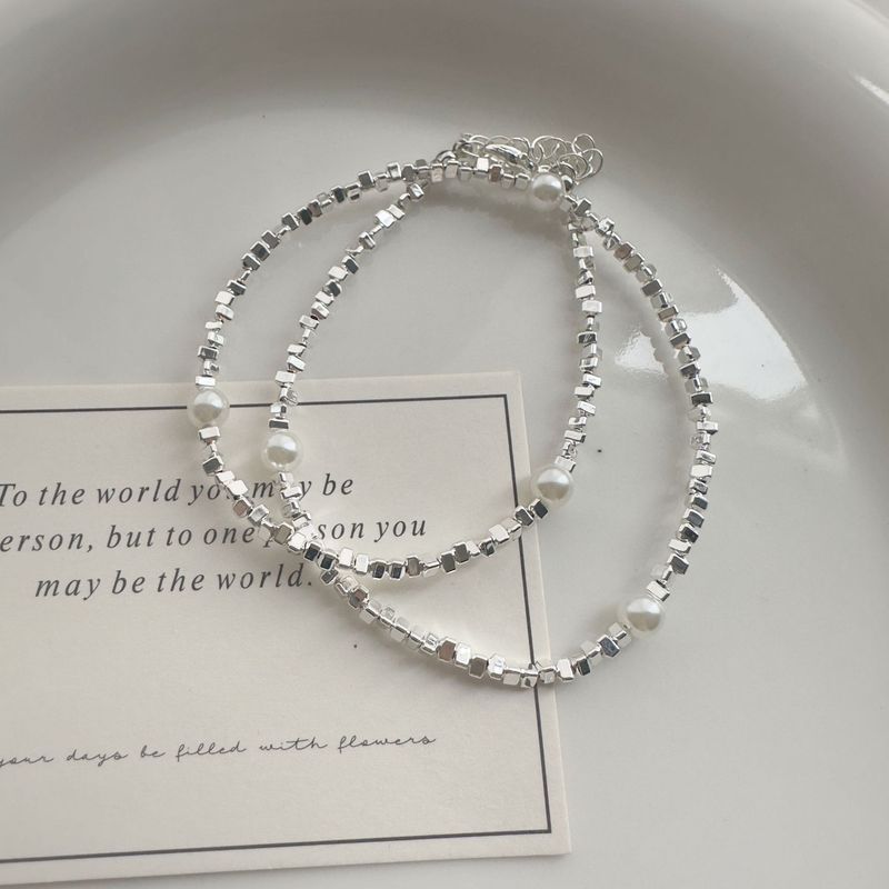 Collana di perle finte in argento francese design di nicchia femminile 2024 nuovo stile stile caldo collana di lusso leggera catena clavicola accessori_voghion.com