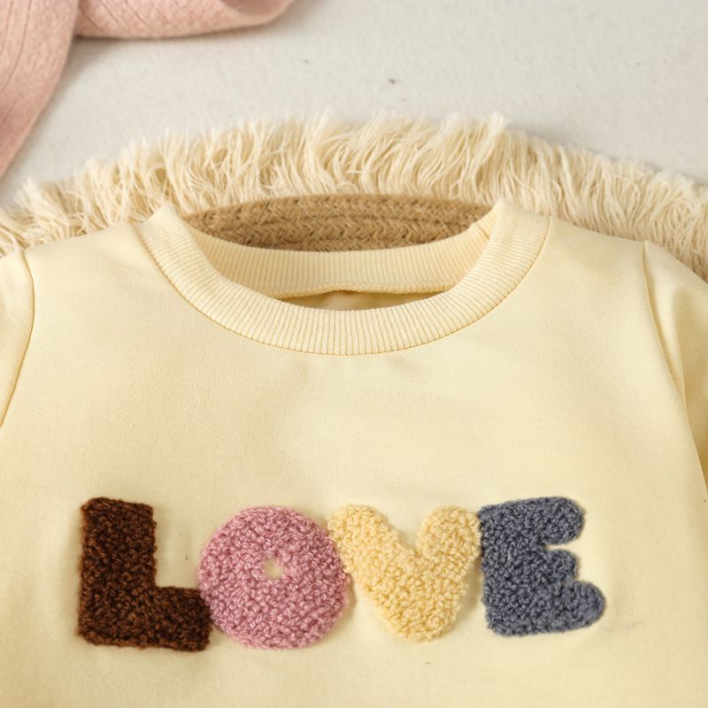 2024 Abbigliamento per bambini e neonati, stile sportivo casual, asciugamano, ricamo, felpa con cappuccio, pantaloni, set_voghion.com