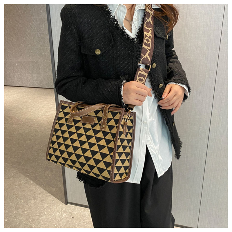 Herbst und Winter Große Kapazität Taschen 2023 Neue frauen Taschen Mode Pendler Schulter Taschen Casual Persönlichkeit College Student Tragetaschen_voghion.com