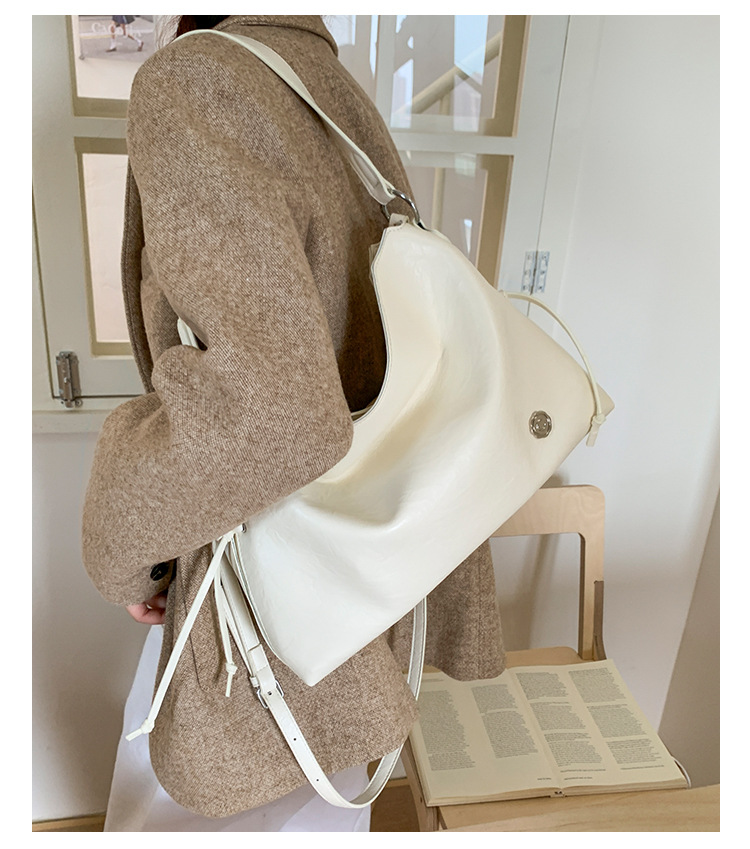 Trendy And Fashionable Large-capacity Casual Women's Commuting Tote Bag With Shoulder Strap And Cross-body Carrying Options._voghion.com