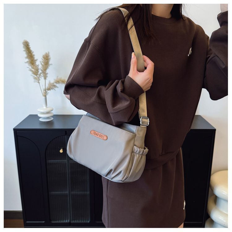 Oxford Cloth For Women, Lightweight Multi-layer Nylon Canvas, Mother's Middle-aged Women's Single Shoulder Crossbody_voghion.com
