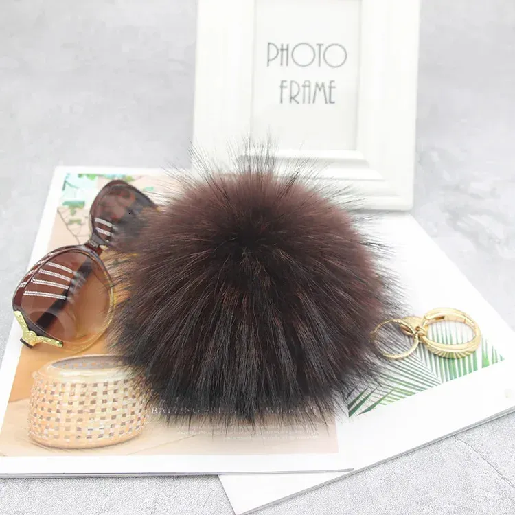 15cm Fluffy Real Raccoon Ball Pom Poms Fur Pompom High Quality Keychain Key Chain Metal Ring Pendant For Women F281_voghion.com
