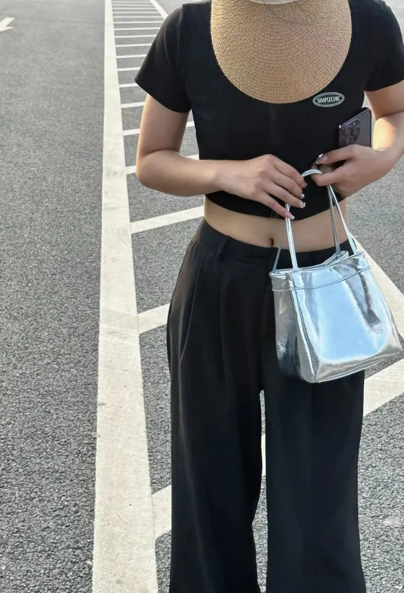 Silver Bucket Bag For Women 2024 Fashionable And Simple Lunch Box Niche Westernstyle Texture Handheld Small 250614_voghion.com