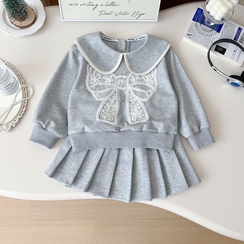 2024 autunno nuova versione coreana ragazze bavero fiocco felpa con cappuccio per bambini manica lunga gonna corta due pezzi set, 67339_voghion.com
